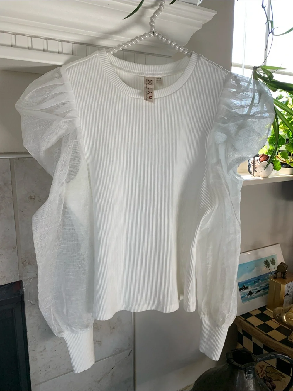 Anthropologie White Ribbed Top with Sheer Puff Sleeves Size L Never Worn